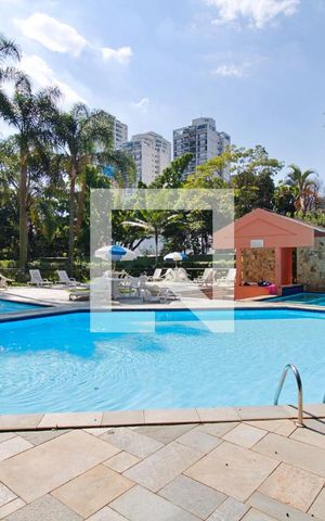 Apartamento à venda com 76m², 3 quartos e 2 vagas Apartamento à venda com 76m², 3 quartos e 2 vagasÁrea comum - Piscina