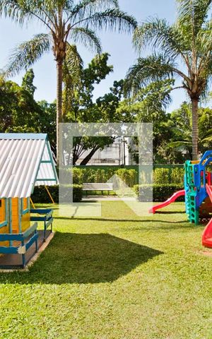 Apartamento à venda com 76m², 3 quartos e 2 vagas Apartamento à venda com 76m², 3 quartos e 2 vagasÁrea Comum - Playground