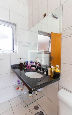 Casa à venda com 132m², 4 quartos e 2 vagasBanheiro da Suíte 1