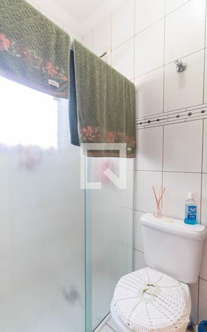 Casa à venda com 132m², 4 quartos e 2 vagasBanheiro da Suíte 2