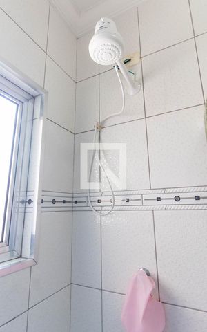 Casa à venda com 132m², 4 quartos e 2 vagasBanheiro da Suíte 2