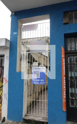 Casa para alugar com 50m², 2 quartos e sem vagaFachada