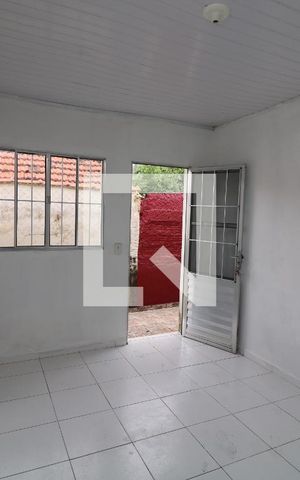 Casa para alugar com 50m², 2 quartos e sem vagaSala