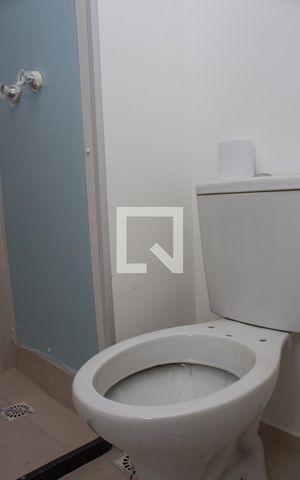 Apartamento à venda com 33m², 1 quarto e sem vagaBanheiro Social