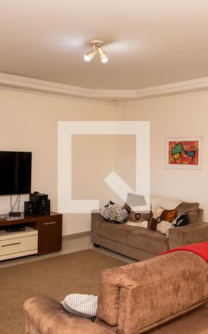 Casa à venda com 600m², 5 quartos e 4 vagasSala de Estar