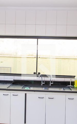 Casa à venda com 600m², 5 quartos e 4 vagasCozinha