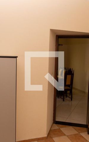Casa à venda com 600m², 5 quartos e 4 vagasEscritório