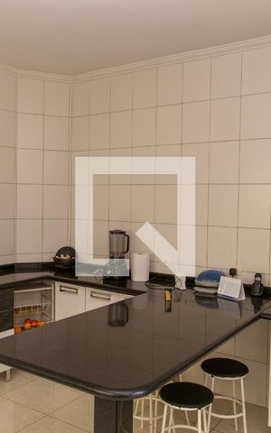 Casa à venda com 600m², 5 quartos e 4 vagasCozinha