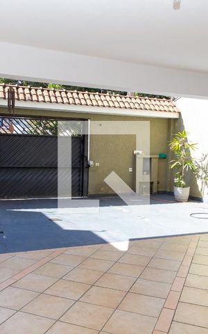 Casa à venda com 600m², 5 quartos e 4 vagasGaragem