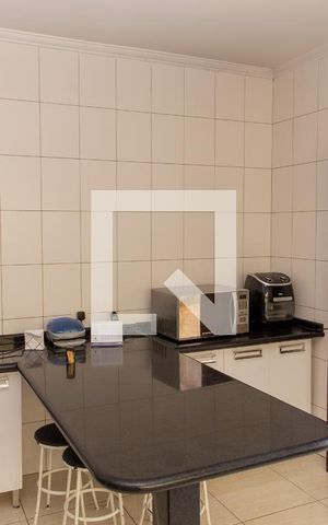 Casa à venda com 600m², 5 quartos e 4 vagasCozinha