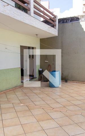 Casa à venda com 600m², 5 quartos e 4 vagasQuintal