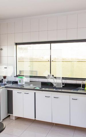 Casa à venda com 600m², 5 quartos e 4 vagasCozinha