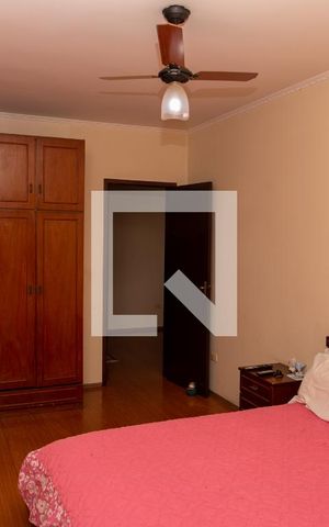 Casa à venda com 600m², 5 quartos e 4 vagasQuarto Suíte 1