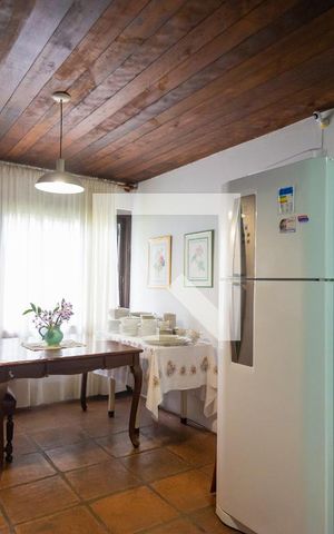Casa à venda com 2700m², 6 quartos e 2 vagasCopa