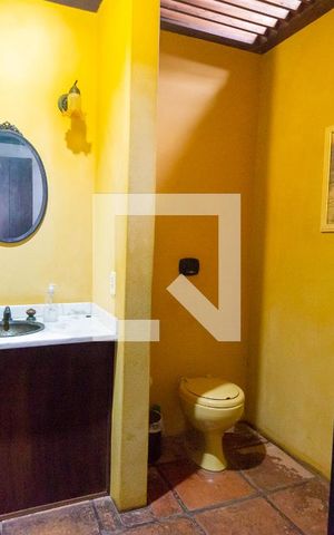 Casa à venda com 2700m², 6 quartos e 2 vagasBanheiro 4