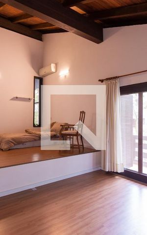Casa à venda com 2700m², 6 quartos e 2 vagasSuíte 1