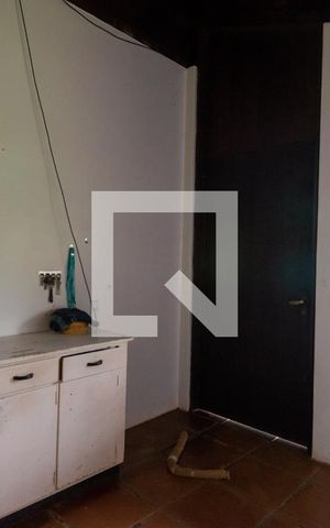 Casa à venda com 2700m², 6 quartos e 2 vagasÁrea de Serviço