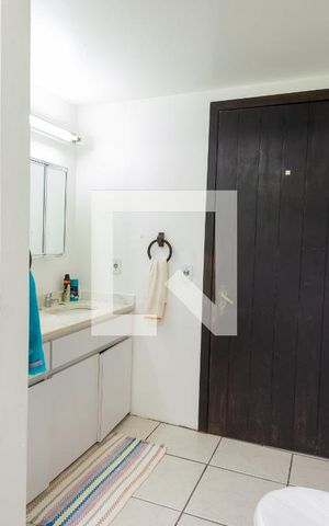 Casa à venda com 2700m², 6 quartos e 2 vagasBanheiro 5