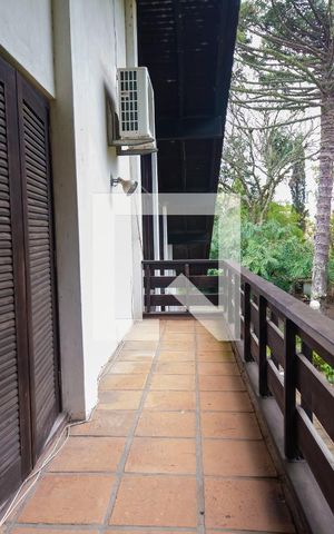 Casa à venda com 2700m², 6 quartos e 2 vagasVaranda da Suíte 2