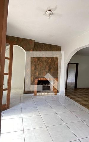 Casa à venda com 269m², 3 quartos e 1 vagaSala 