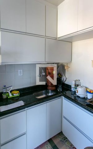 Apartamento à venda com 64m², 3 quartos e 2 vagas Apartamento à venda com 64m², 3 quartos e 2 vagasCozinha