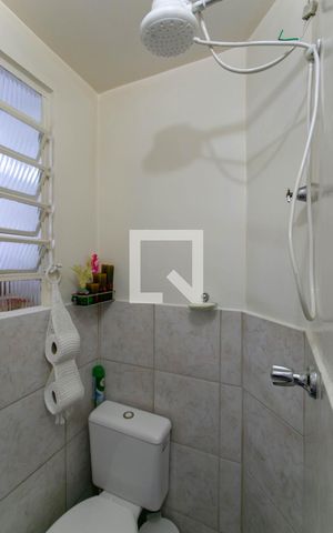 Apartamento à venda com 64m², 3 quartos e 2 vagas Apartamento à venda com 64m², 3 quartos e 2 vagasBanheiro Social