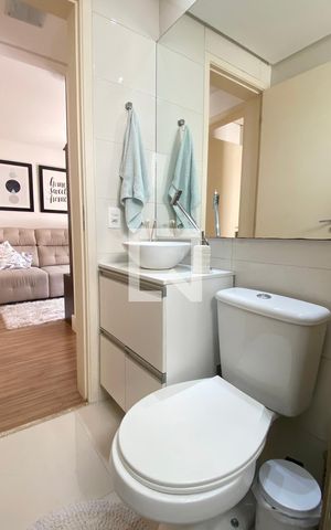 Apartamento para alugar com 55m², 2 quartos e 1 vagaBanheiro Social