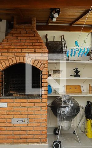 Casa à venda com 230m², 4 quartos e 3 vagasQuintal e Churrasqueira