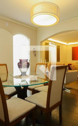 Casa à venda com 230m², 4 quartos e 3 vagasSala 3
