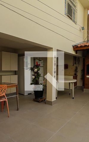 Casa à venda com 230m², 4 quartos e 3 vagasQuintal e Churrasqueira