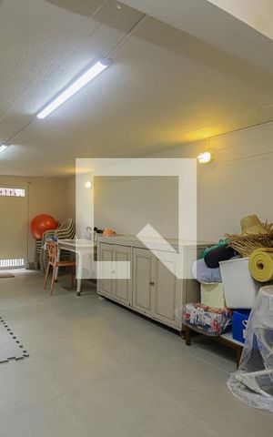 Casa à venda com 230m², 4 quartos e 3 vagasGaragem