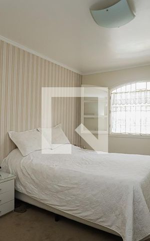 Casa à venda com 230m², 4 quartos e 3 vagasQuarto 3 - Suíte