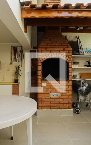 Casa à venda com 230m², 4 quartos e 3 vagasQuintal e Churrasqueira