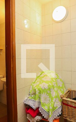 Casa à venda com 230m², 4 quartos e 3 vagasQuarto de Serviço