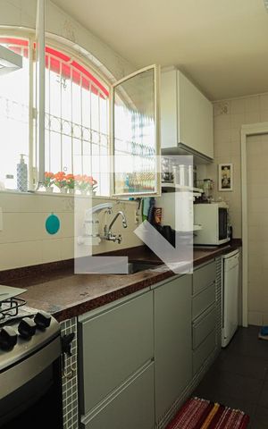Casa à venda com 230m², 4 quartos e 3 vagasCozinha