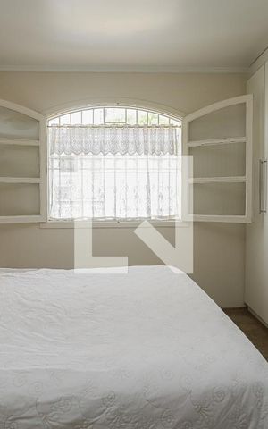 Casa à venda com 230m², 4 quartos e 3 vagasQuarto 3 - Suíte