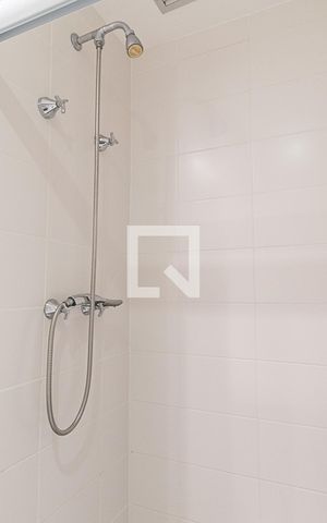 Apartamento à venda com 75m², 2 quartos e 1 vaga Apartamento à venda com 75m², 2 quartos e 1 vagaBanheiro