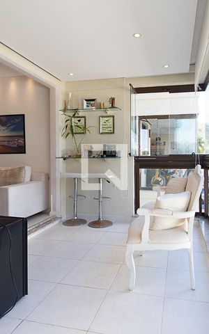 Apartamento à venda com 75m², 2 quartos e 1 vaga Apartamento à venda com 75m², 2 quartos e 1 vagaVaranda