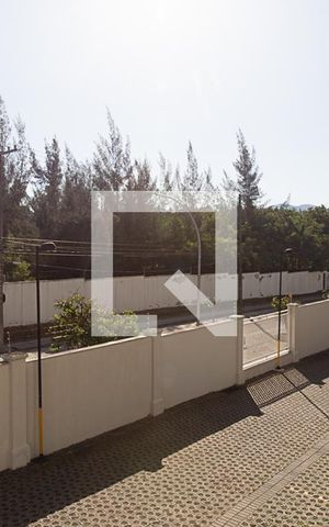 Apartamento à venda com 75m², 2 quartos e 1 vaga Apartamento à venda com 75m², 2 quartos e 1 vagaVista