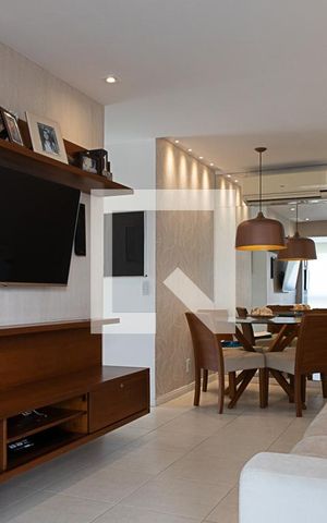 Apartamento à venda com 75m², 2 quartos e 1 vaga Apartamento à venda com 75m², 2 quartos e 1 vagaSala