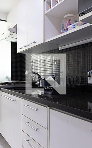Apartamento à venda com 75m², 2 quartos e 1 vaga Apartamento à venda com 75m², 2 quartos e 1 vagaCozinha