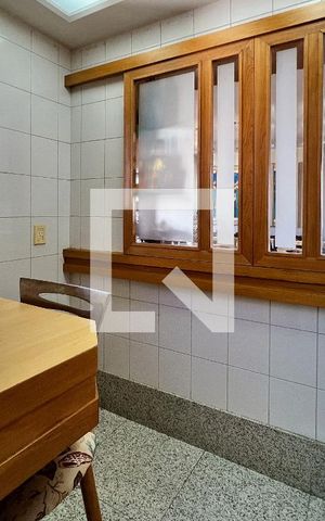 Apartamento à venda com 421m², 2 quartos e 4 vagas Apartamento à venda com 421m², 2 quartos e 4 vagasCozinha