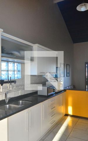 Casa para alugar com 400m², 3 quartos e 7 vagasCozinha