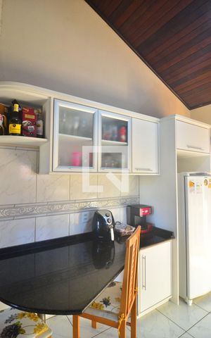 Casa para alugar com 400m², 3 quartos e 7 vagasCozinha