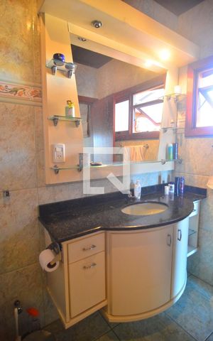 Casa para alugar com 400m², 3 quartos e 7 vagasBanheiro suíte