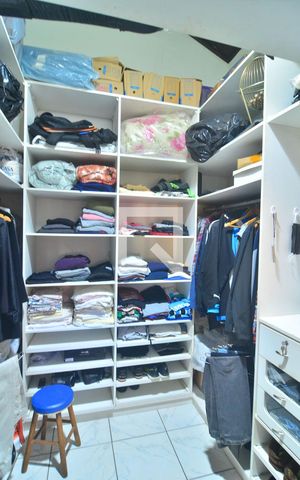 Casa para alugar com 400m², 3 quartos e 7 vagasCloset