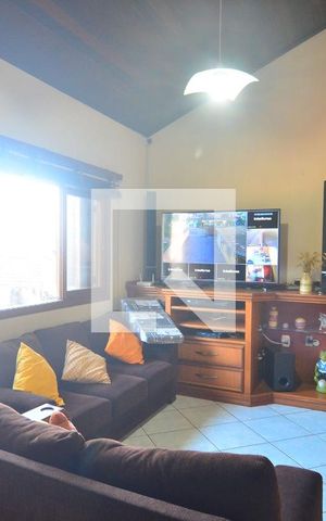 Casa para alugar com 400m², 3 quartos e 7 vagasSala