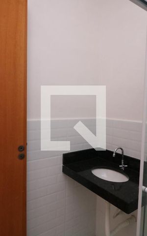Apartamento para alugar com 50m², 2 quartos e sem vagaBanheiro