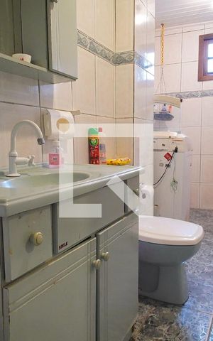 Casa à venda com 224m², 3 quartos e 3 vagasBanheiro 