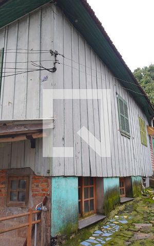 Casa à venda com 224m², 3 quartos e 3 vagasFachada 